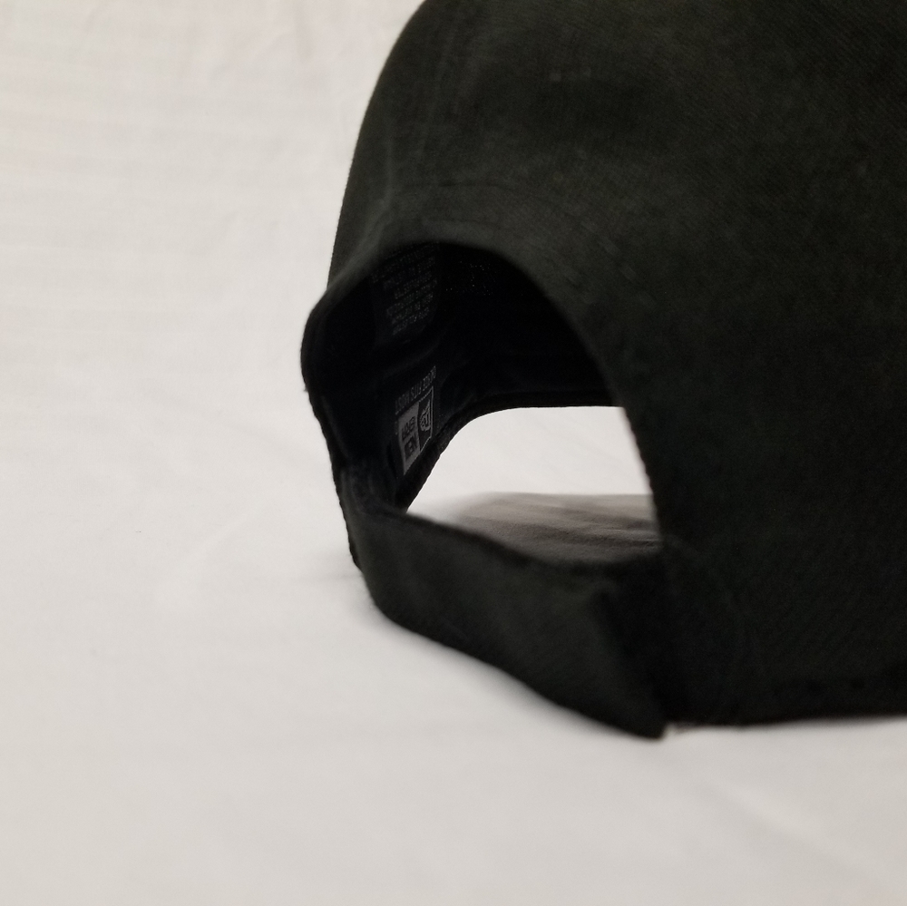 BLACK/RED TORONTO RAPTORS ADJUSTABLE CAP - Picture 5 of 6